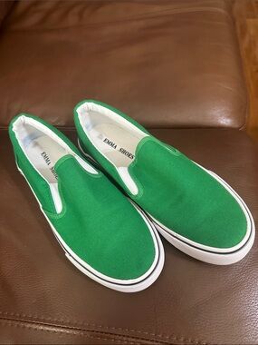 Women's Green Slip-On Canvas Sneakers